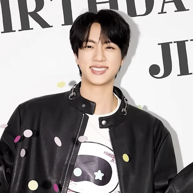 Momen yang diabadikan oleh penggemar Jin (BTS)