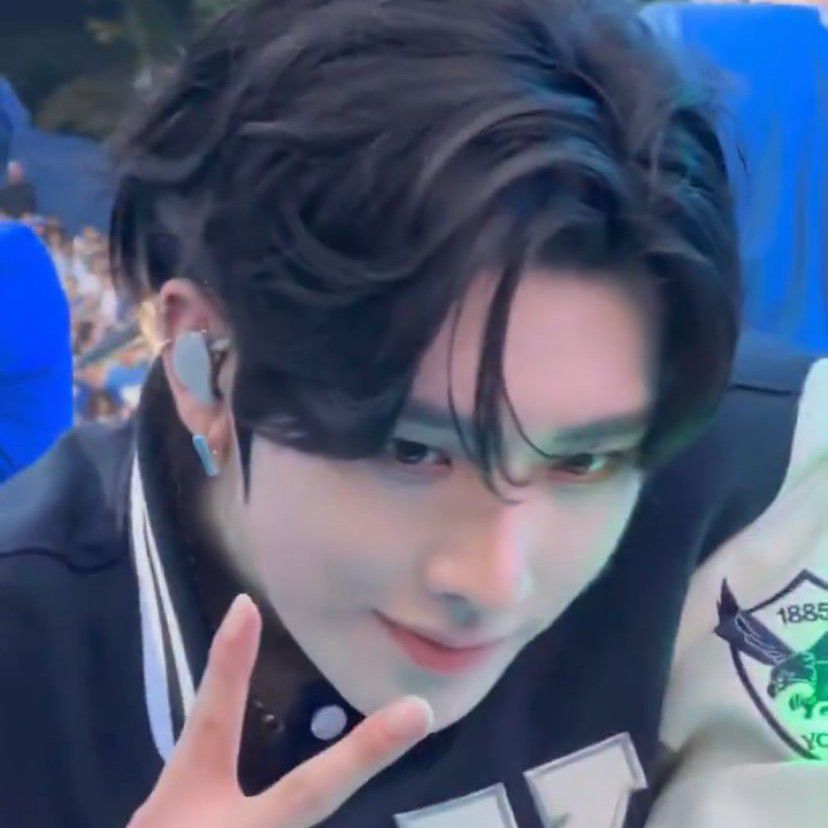 Behind-the-scenes cut of Ricky (ZEROBASEONE)