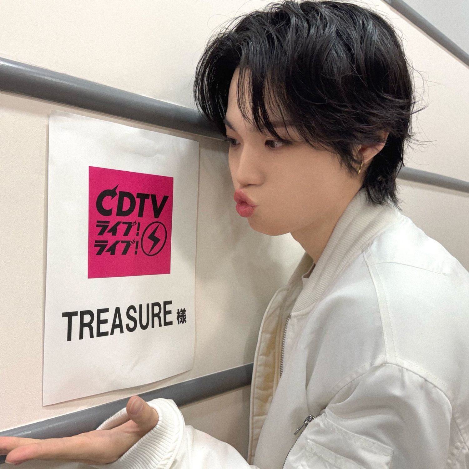 ドヨン (TREASURE)の舞台裏ショット