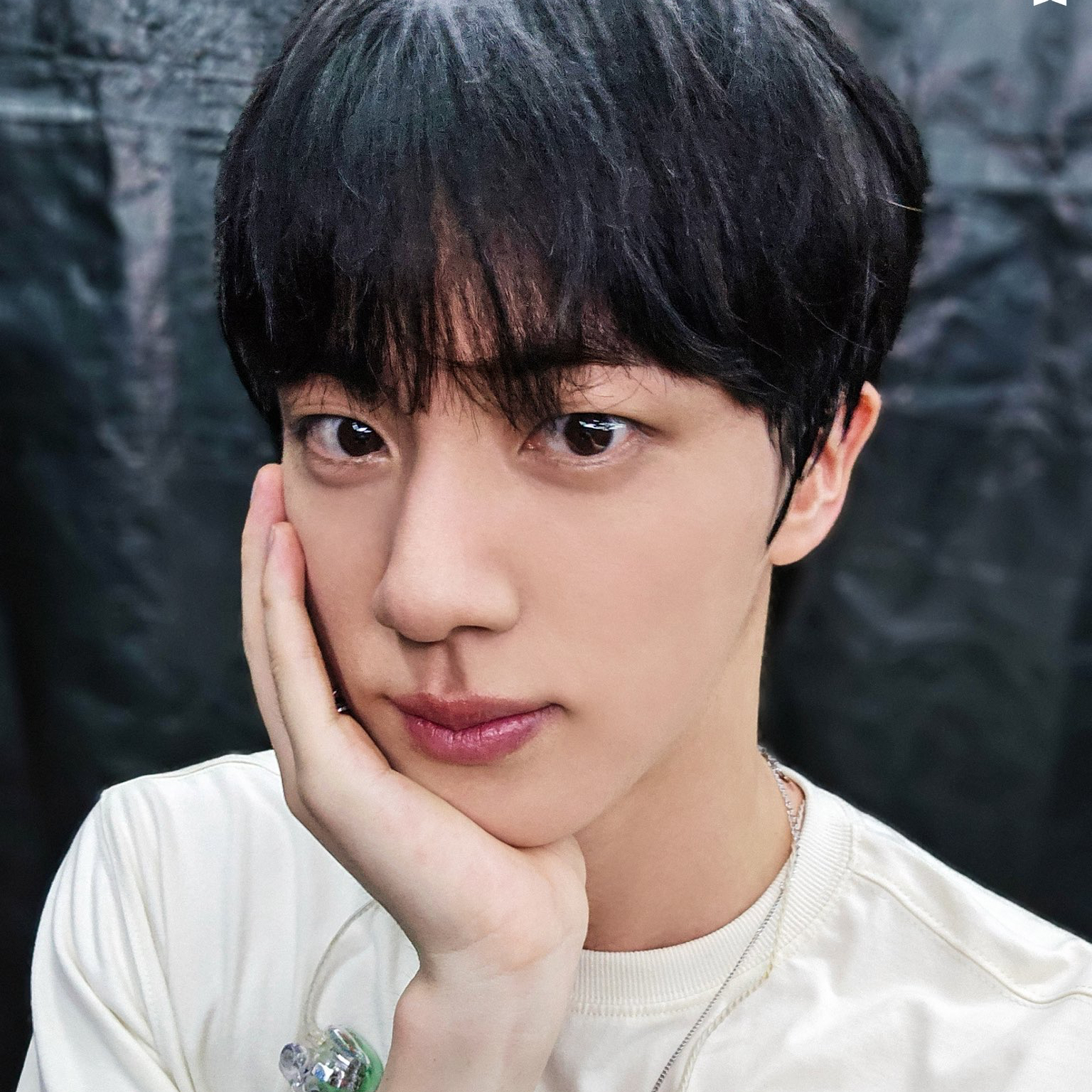 Jin (防弹少年团)的幕后花絮
