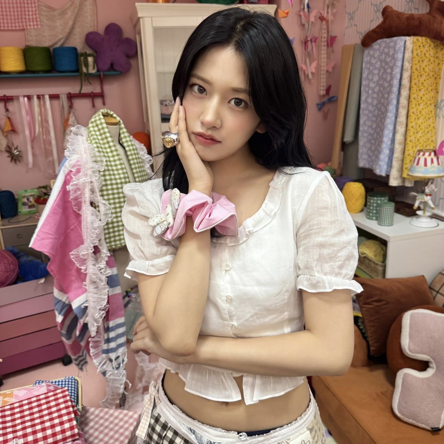 안유진 (IVE)의 비하인드 컷