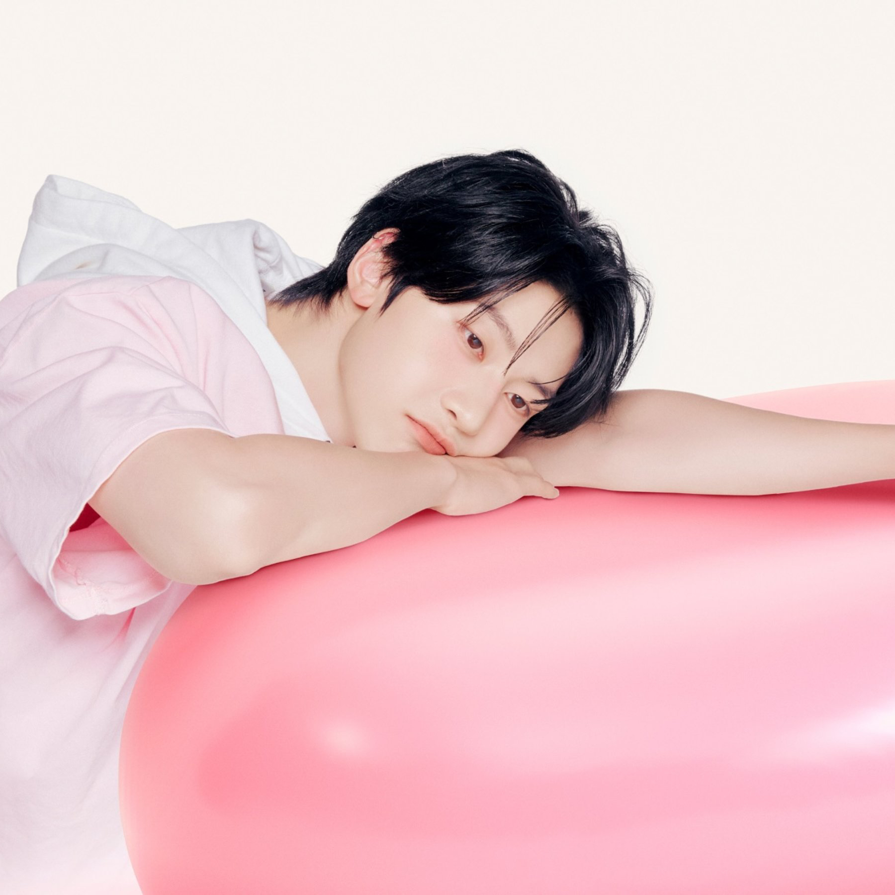 Recent activity shot of Seok Matthew (ZEROBASEONE)