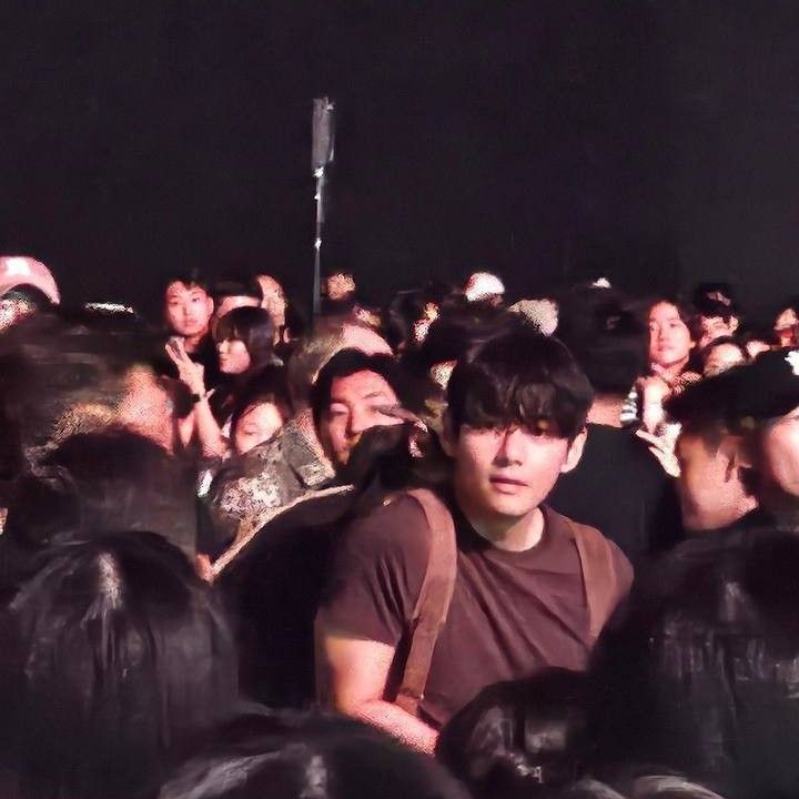 V (BTS)の最新写真