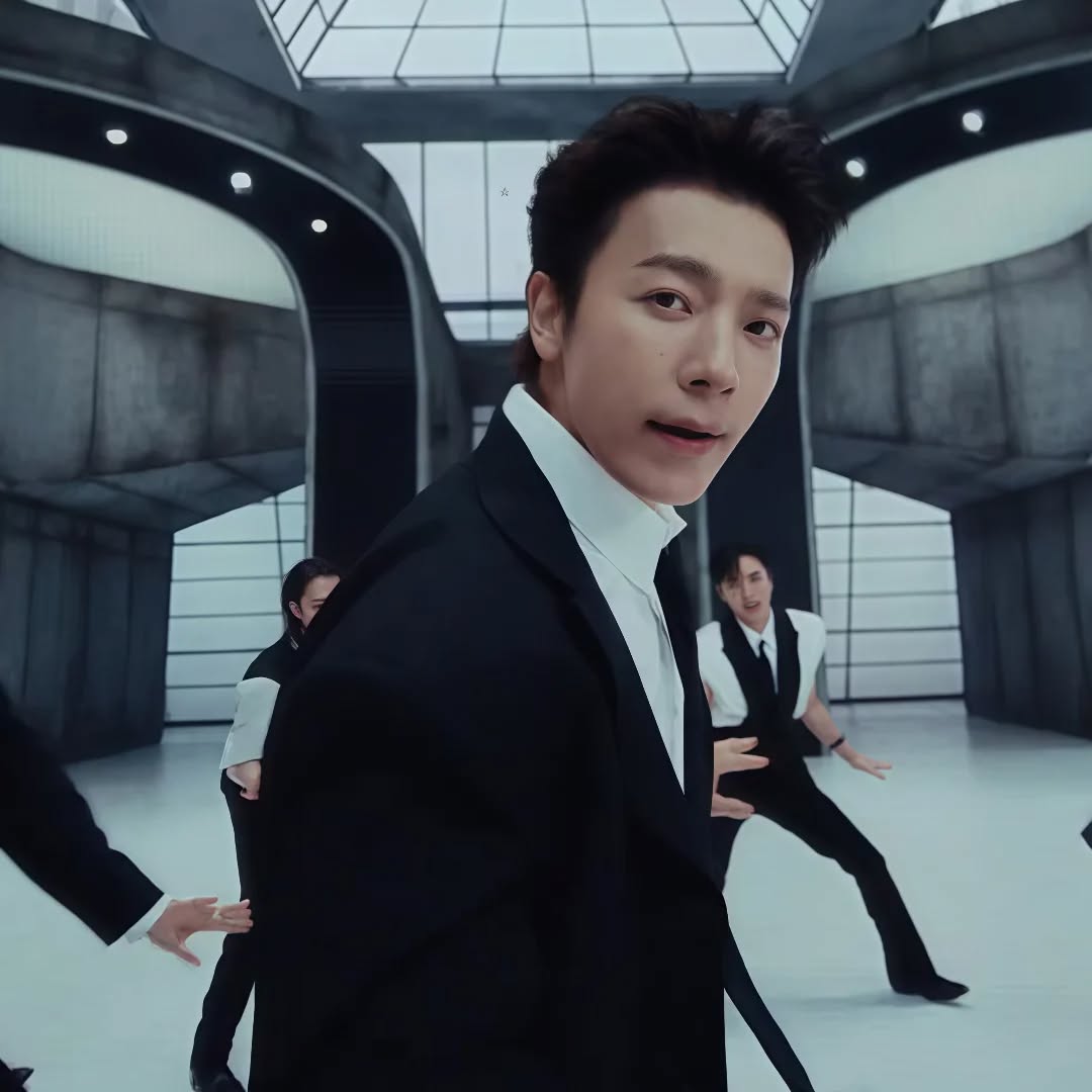 Recent activity shot of Donghae (Super Junior)