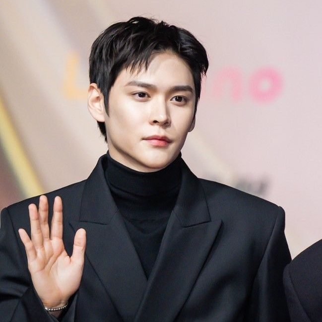 Recent activity shot of Eunseok (RIIZE)