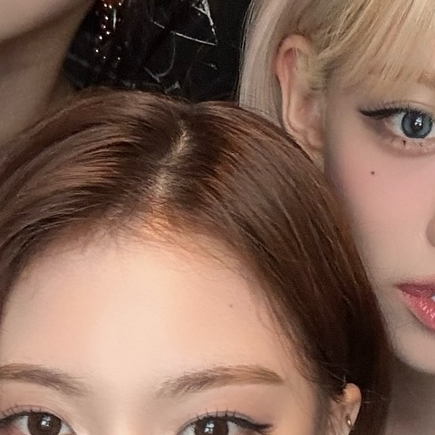 Behind-the-scenes cut of fromis (9)