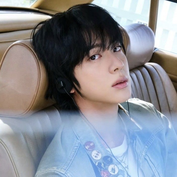 Behind-the-scenes cut of Jin (BTS)