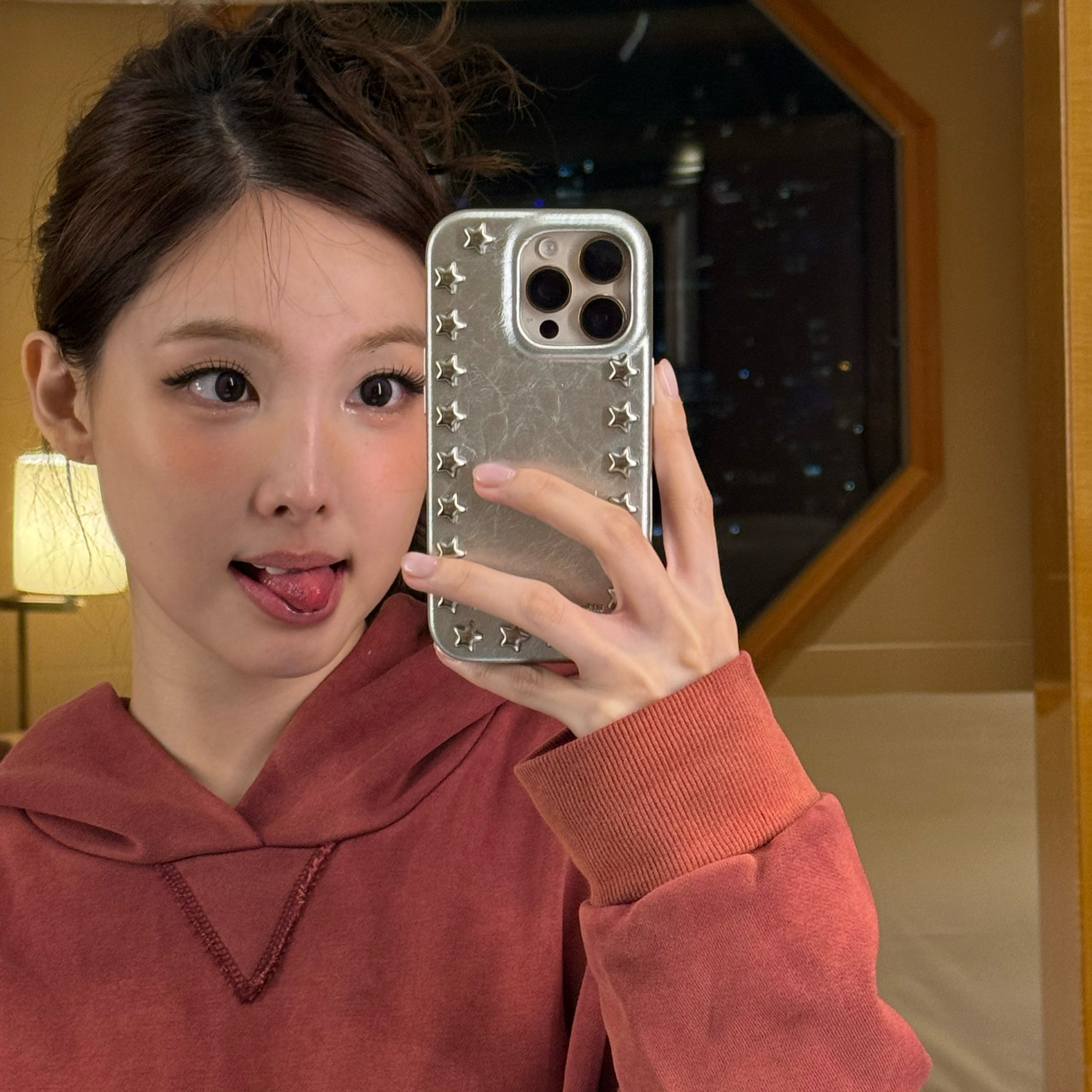 Behind-the-scenes cut of Nayeon (TWICE)