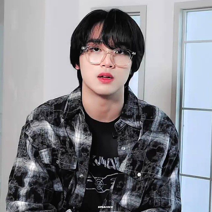 Behind-the-scenes cut of Haechan (NCT 127, NCT DREAM)