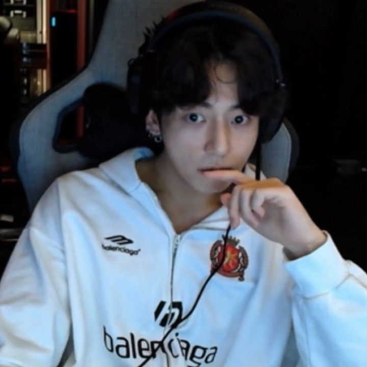 柾國 (防彈少年團)的最新活動照片