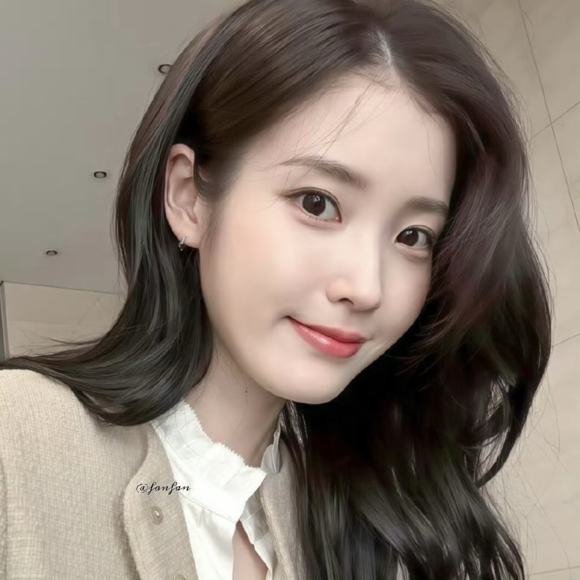 Behind-the-scenes cut of IU