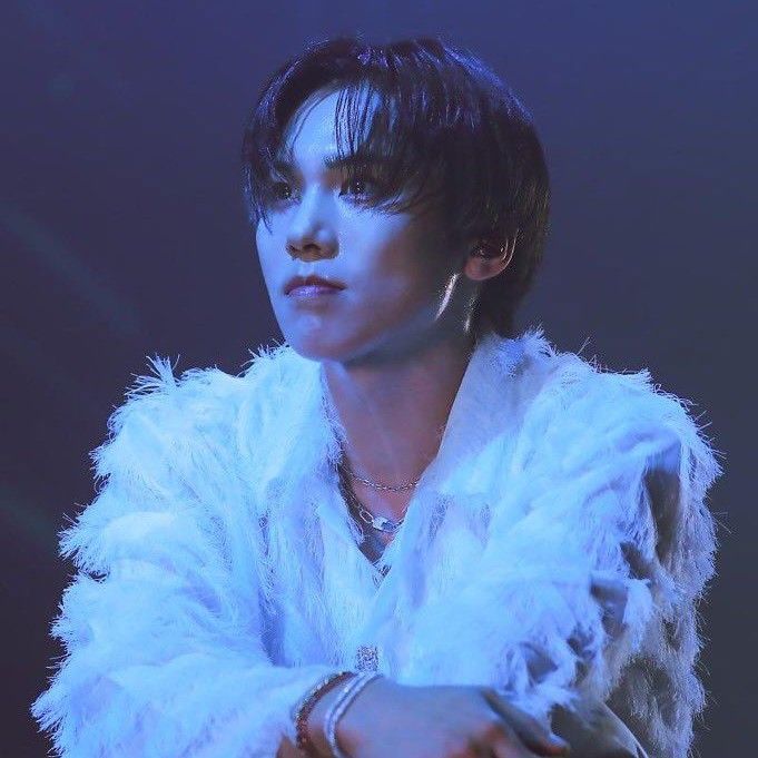 A moment captured by Rocky's fan
