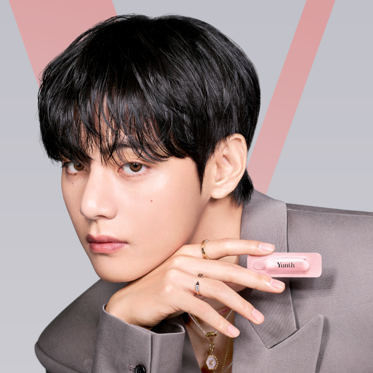 V (BTS)の最新写真