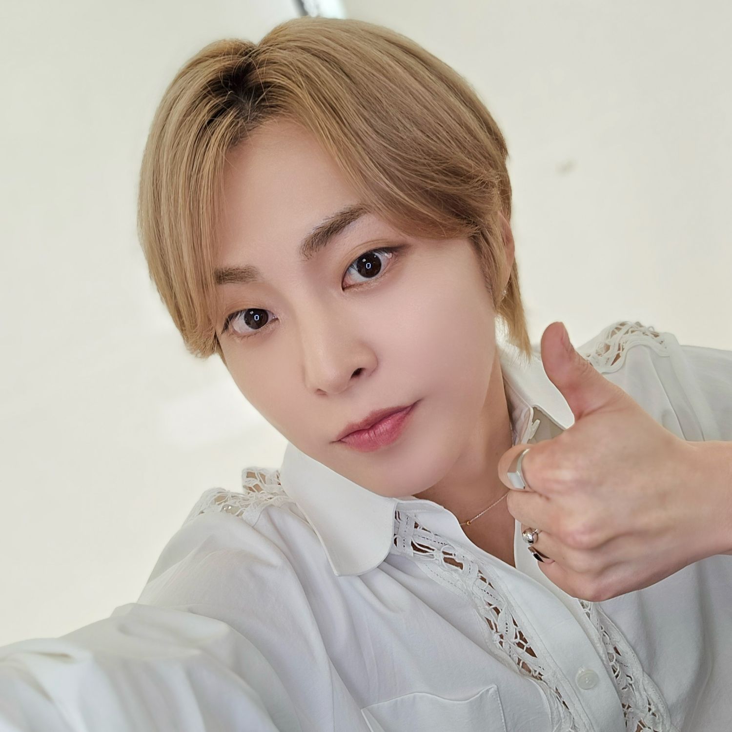 Behind-the-scenes cut of Xiumin (EXO)