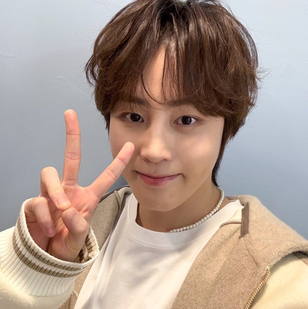 Recent activity shot of Ha Sungwoon