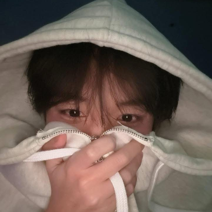 Latest photo of Park Jihoon