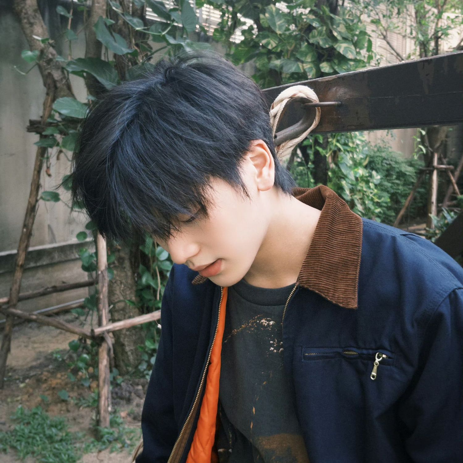 Behind-the-scenes cut of Shen (NexT1DE)