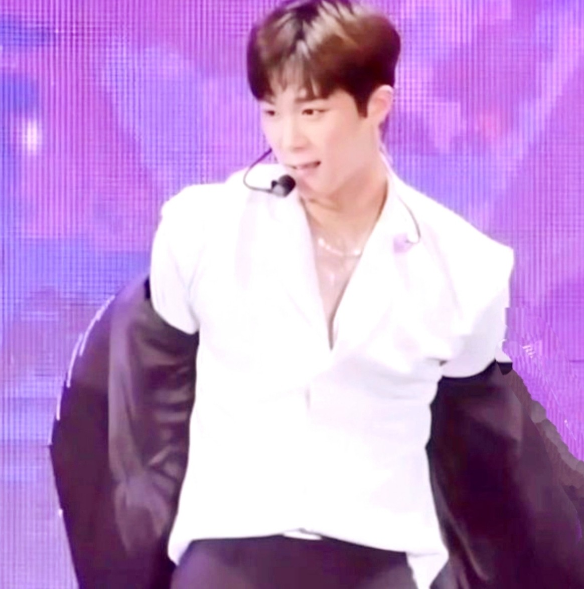 Latest photo of Moonbin (ASTRO)