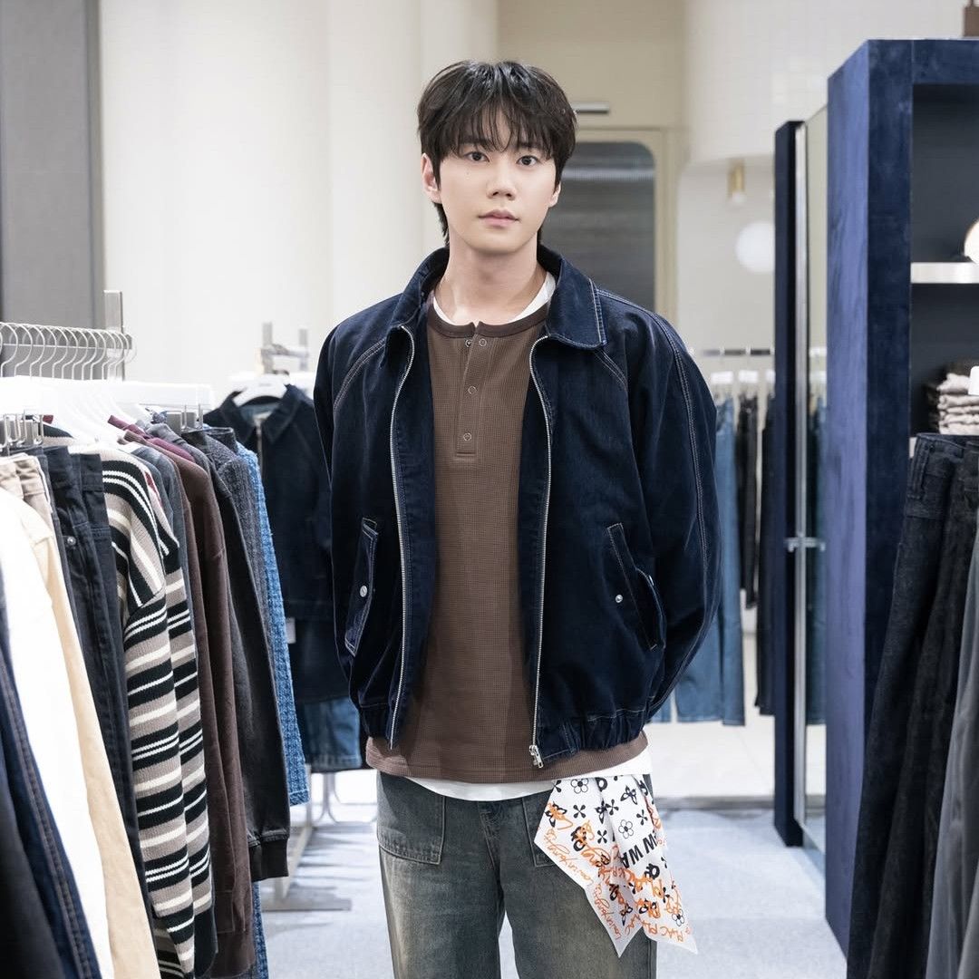 Latest photo of Lee Junyoung