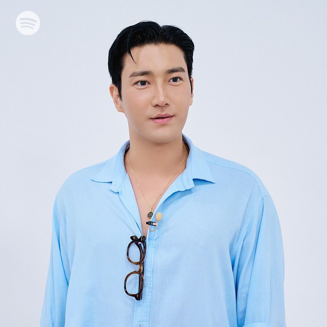 Recent activity shot of Siwon (Super Junior)