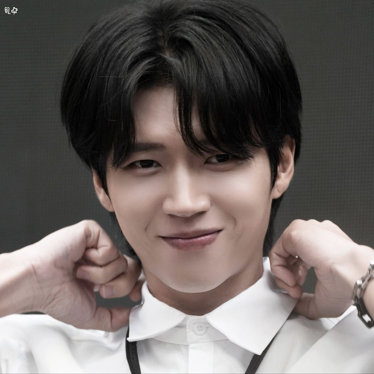 Behind-the-scenes cut of Woohyun (INFINITE)
