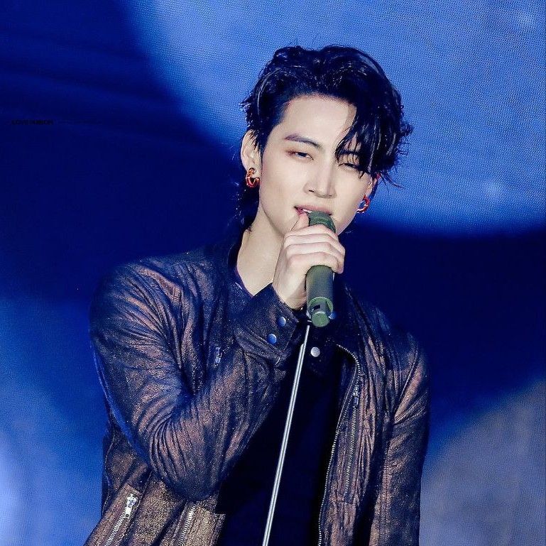 Recent activity shot of JAY B (GOT7)