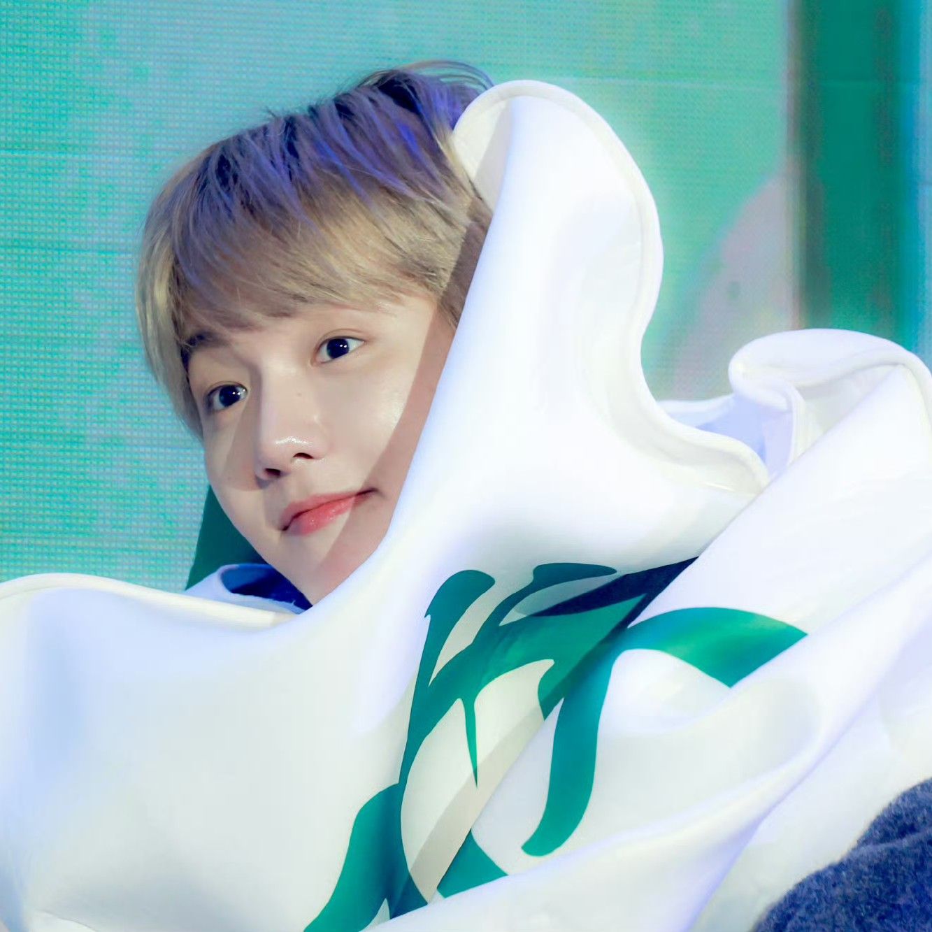 백현 (EXO) 최근 활동샷