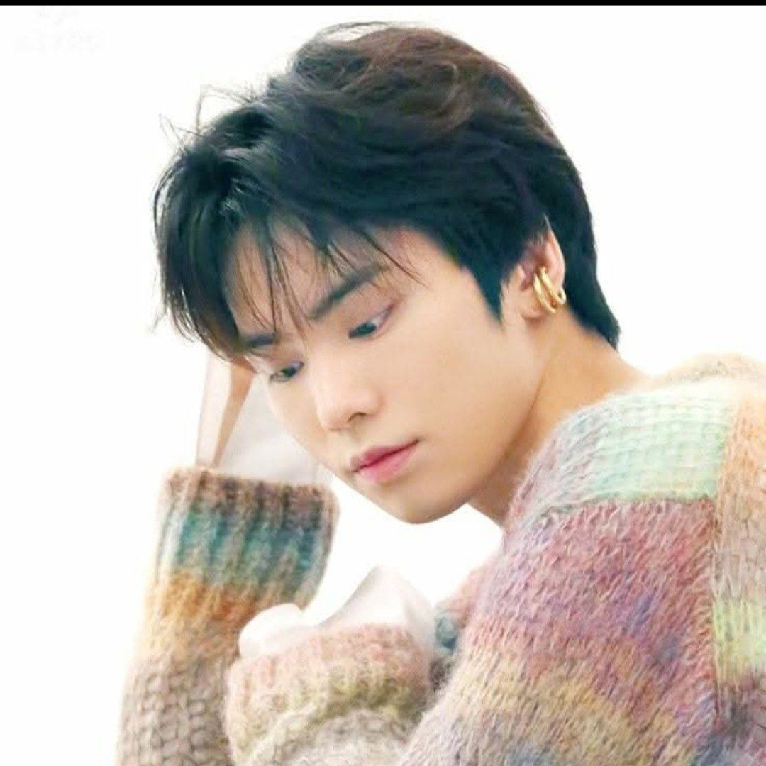 A moment captured by Rocky's fan