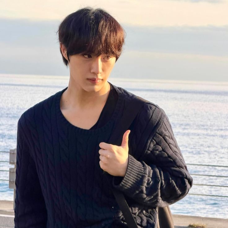 Recent activity shot of Hyunsuk (CIX)