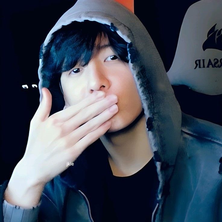 Potret di balik layar Jungkook (BTS)