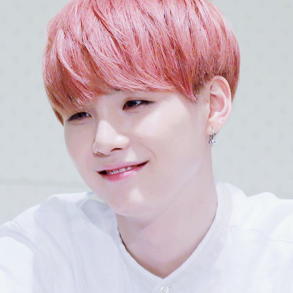 SUGA (BTS)の舞台裏ショット