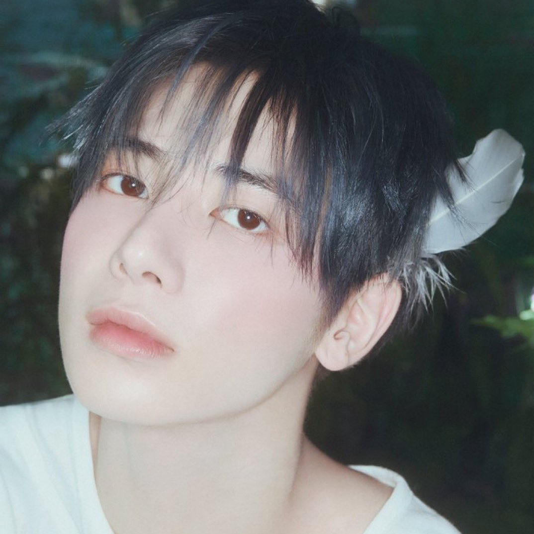 太顯 (TOMORROW X TOGETHER)的最新照片