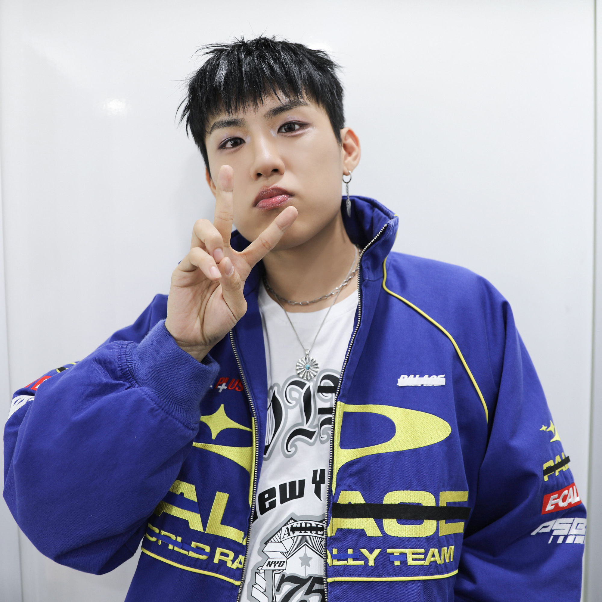 Behind-the-scenes cut of Park Woojin (AB6IX)