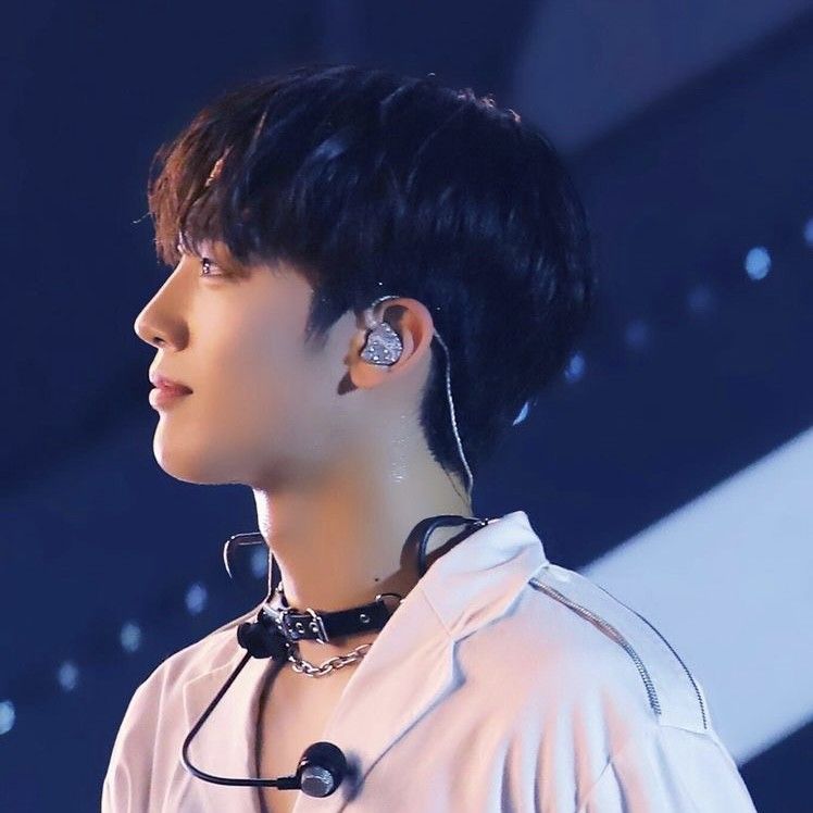Recent activity shot of Kim Yohan (WEi)