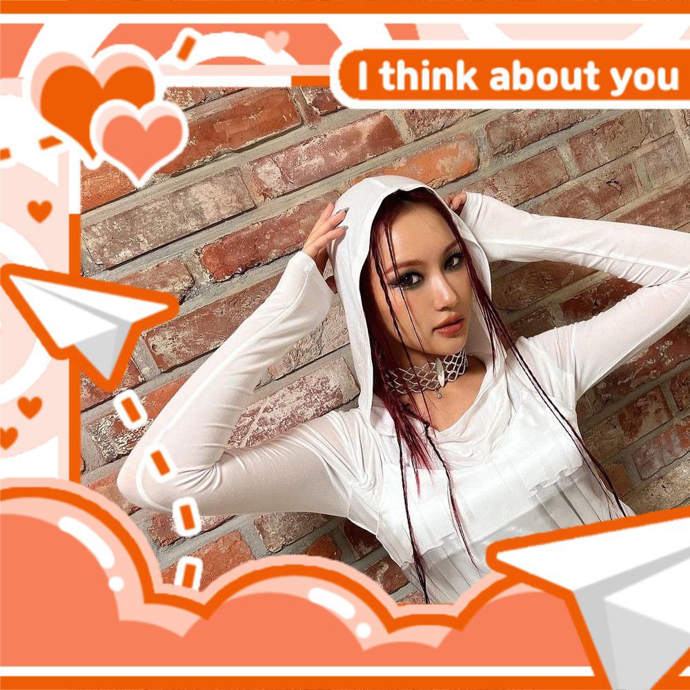 Latest photo of Siyeon (DREAMCATCHER)