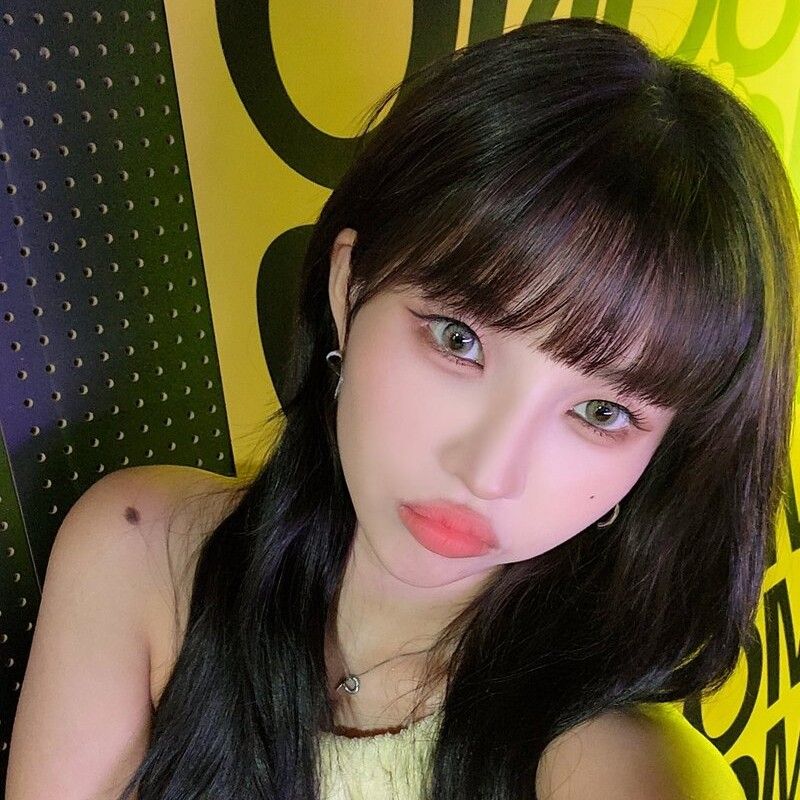 Latest photo of Soyeon (i-dle)