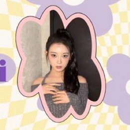 Recent activity shot of Sakurai Miu (ME:I)