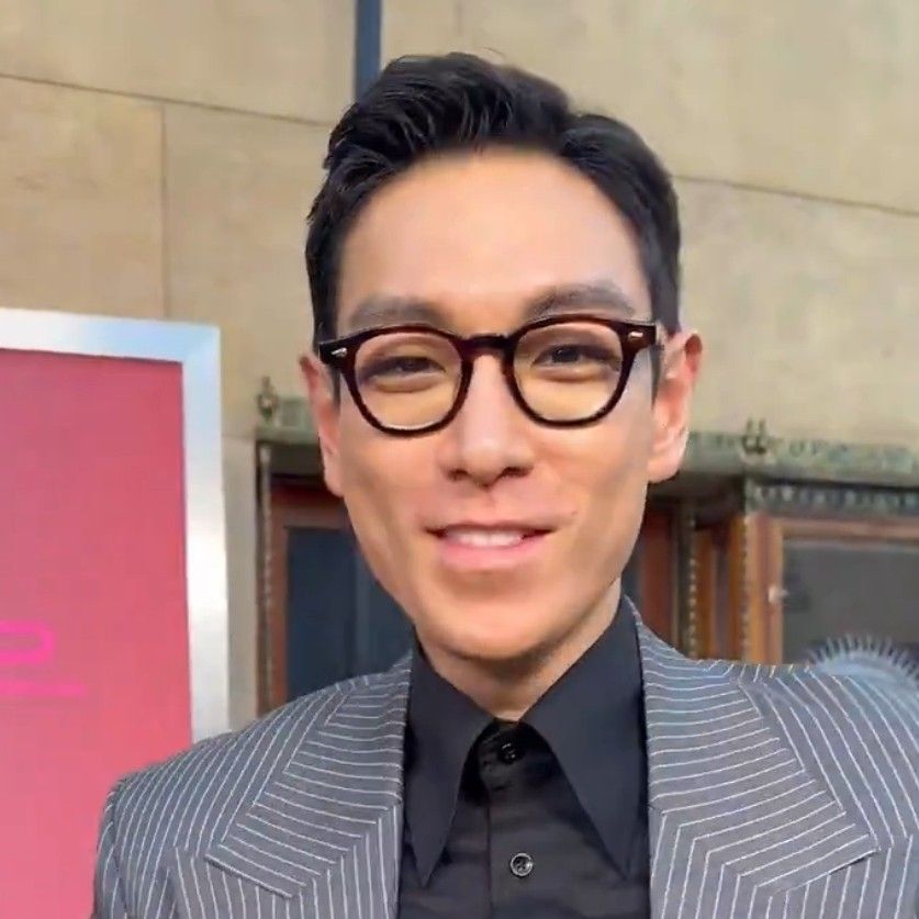 A moment captured by T.O.P's fan