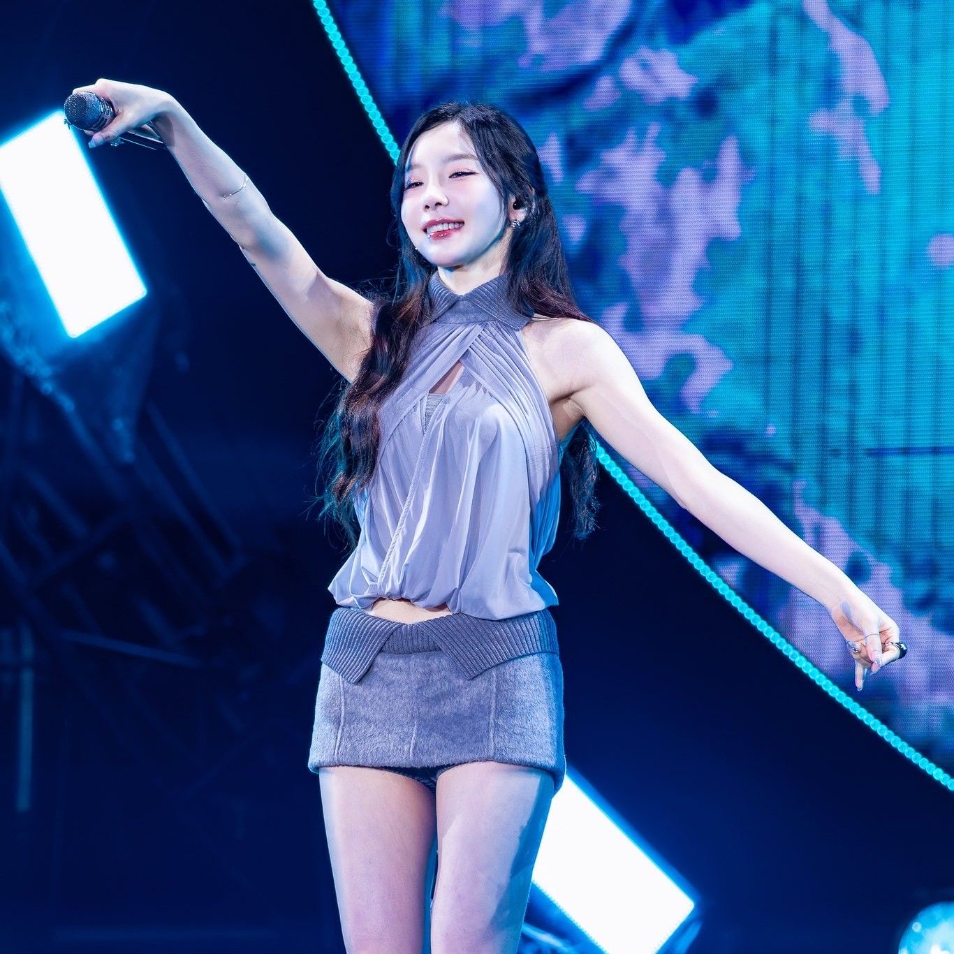 Behind-the-scenes cut of Taeyeon (Girls' Generation)