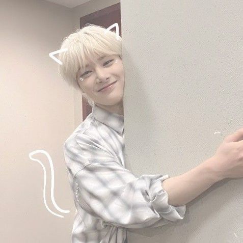 I.N (Stray Kids)の舞台裏ショット