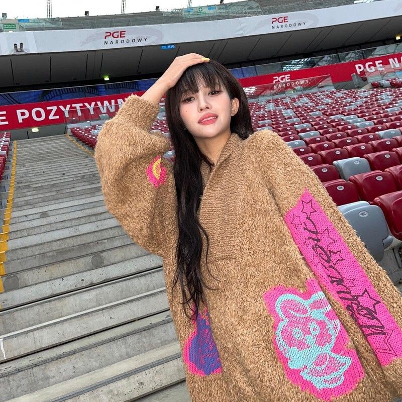 Latest photo of Soyeon (i-dle)