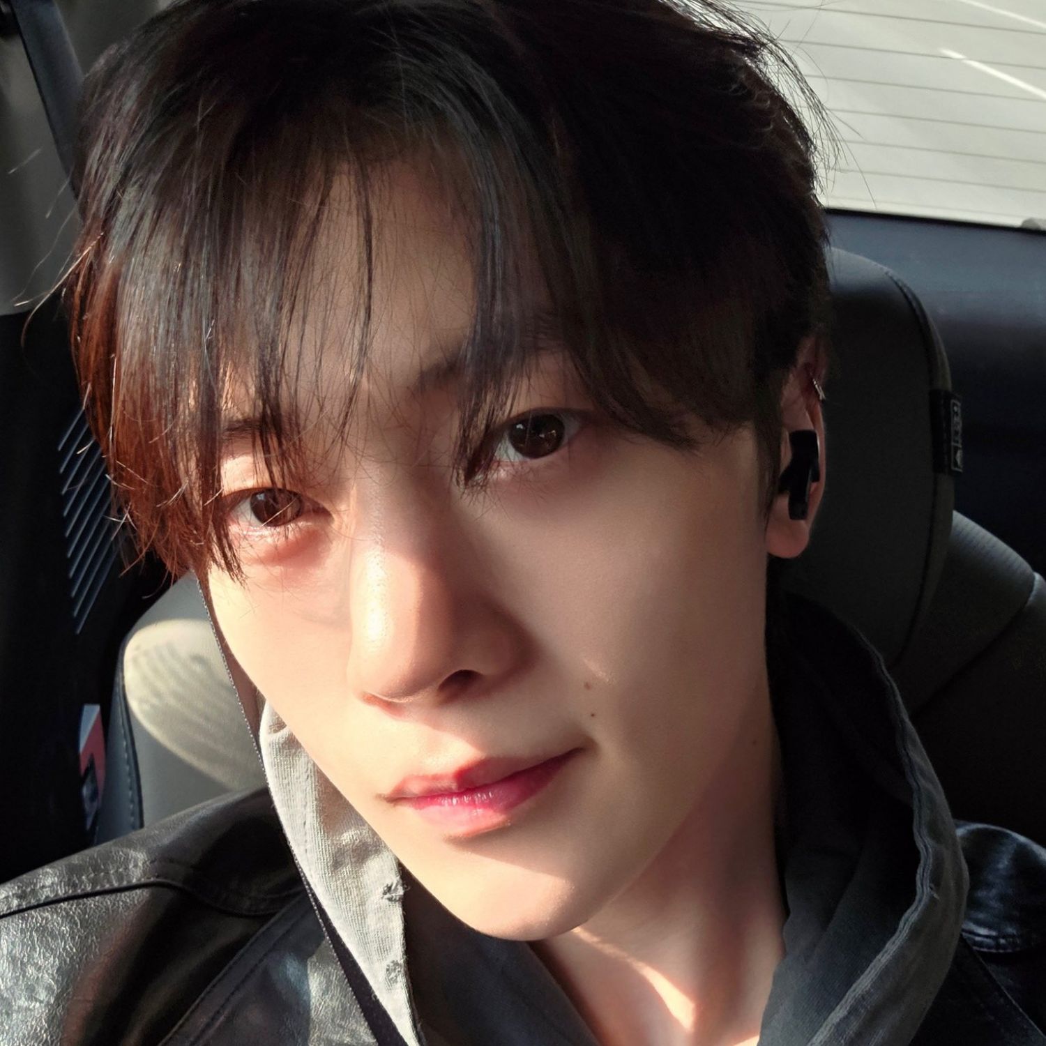 A moment captured by Seok Matthew (ZEROBASEONE)'s fan