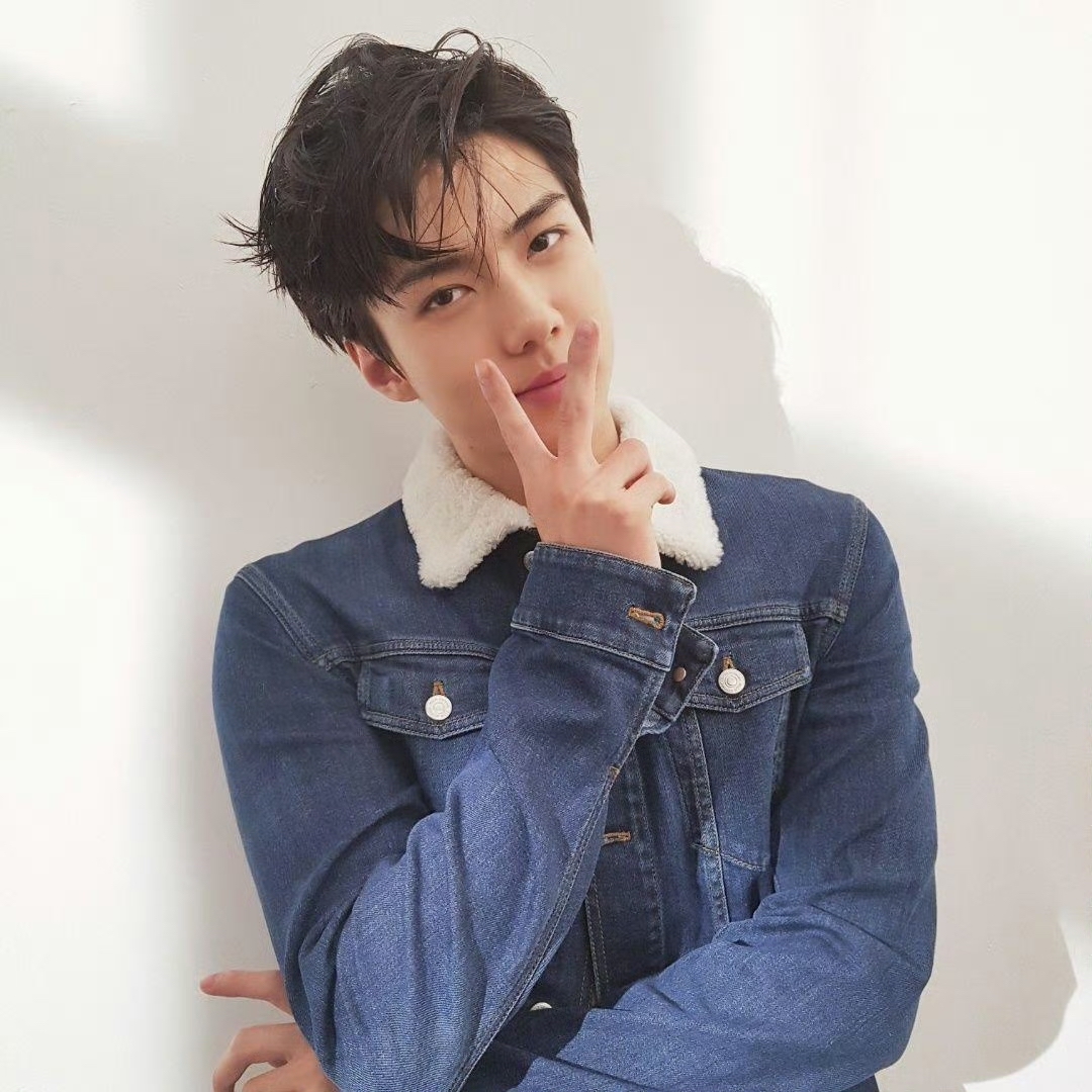 Recent activity shot of Sehun (EXO)