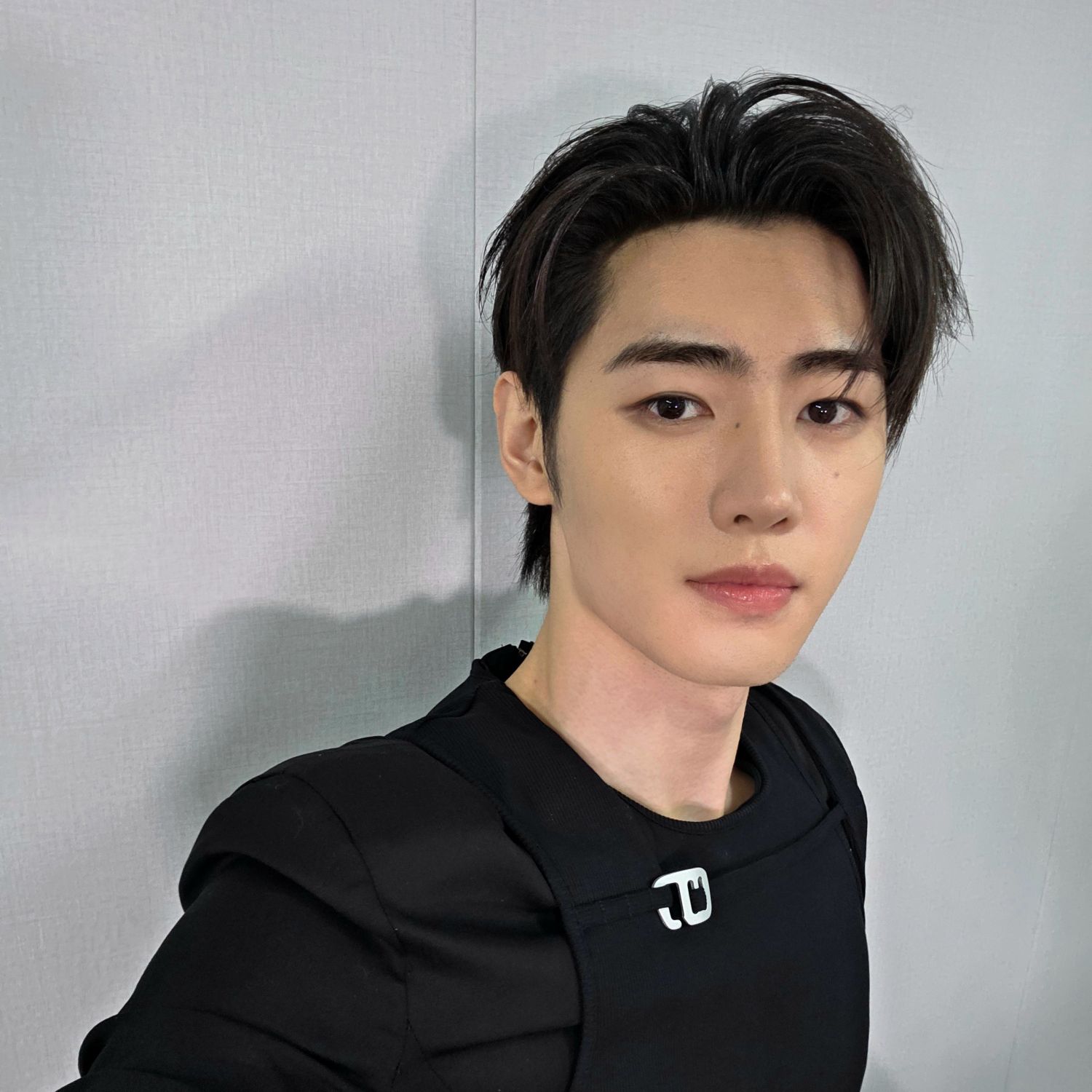 Foto terbaru Sunghoon (ENHYPEN)