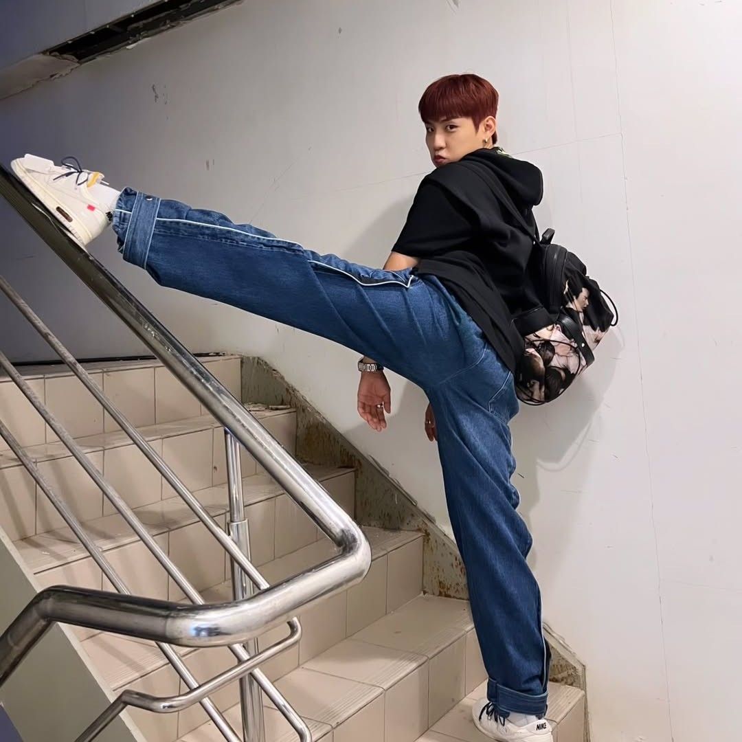 A moment captured by Park Woojin (AB6IX)'s fan