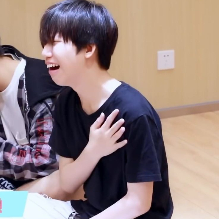 Latest photo of Zihao (BOY STORY)