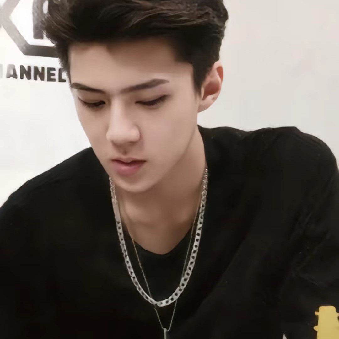 Latest photo of Sehun (EXO)