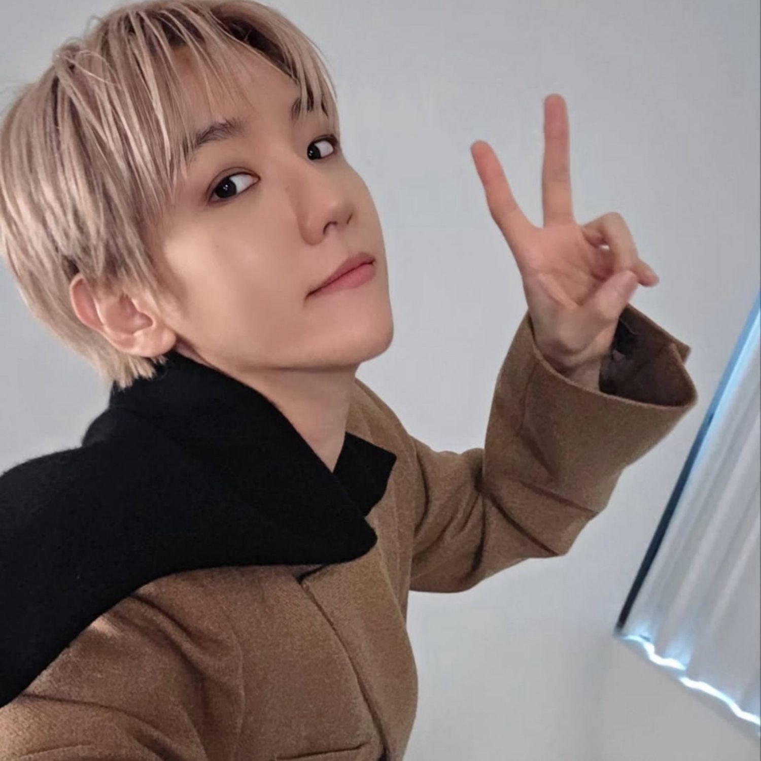 Behind-the-scenes cut of Baekhyun (EXO)