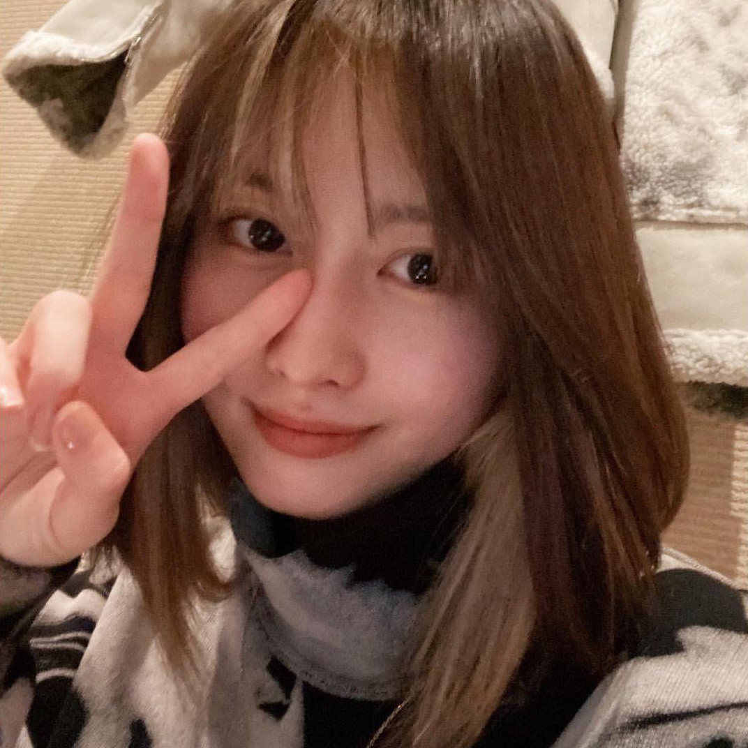 Momo (TWICE)的幕後花絮