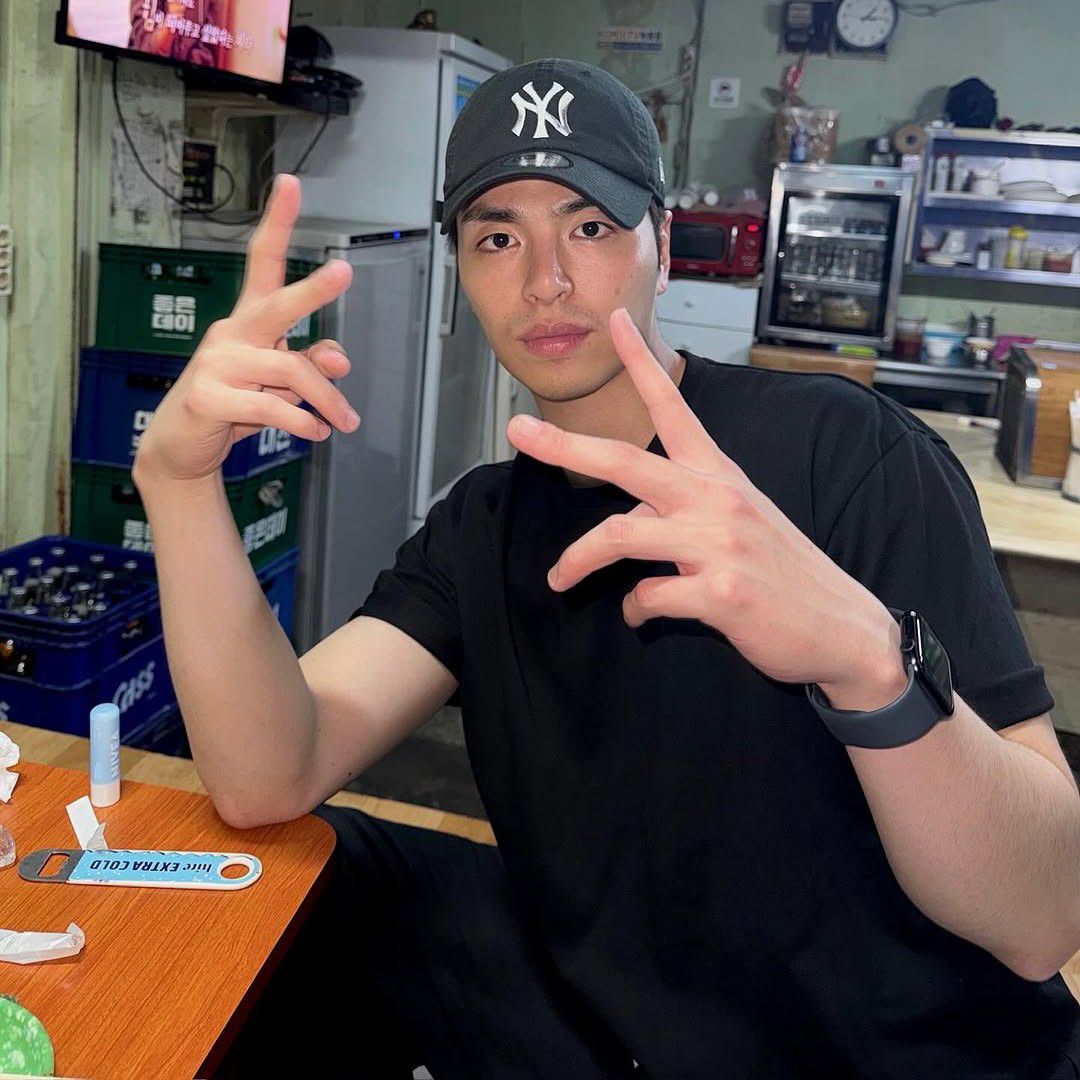 Behind-the-scenes cut of JU-NE (iKON)